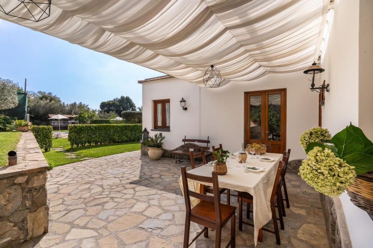 Villa Mimosa Rustic Elegance Views & Pool Маса Лубрензе Екстериор снимка