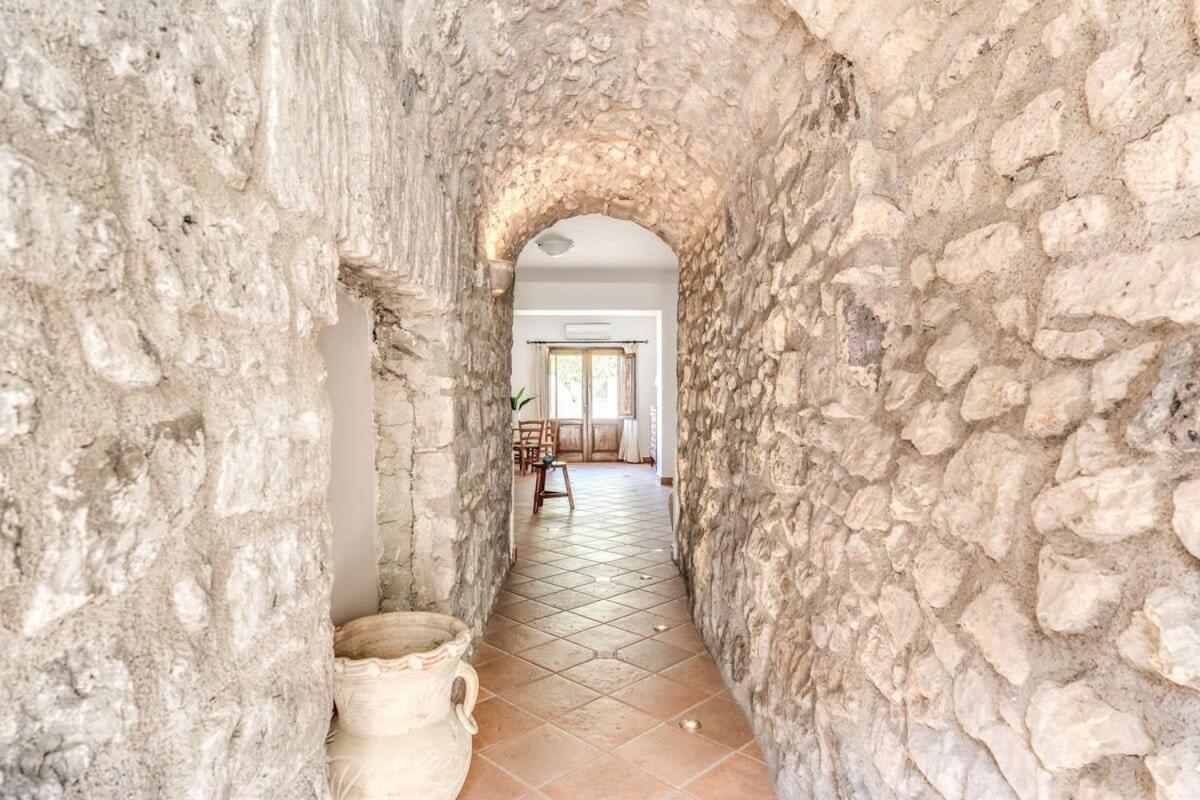 Villa Mimosa Rustic Elegance Views & Pool Маса Лубрензе Екстериор снимка