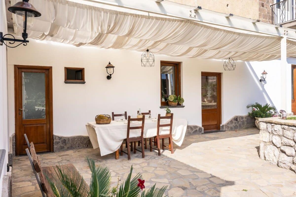 Villa Mimosa Rustic Elegance Views & Pool Маса Лубрензе Екстериор снимка
