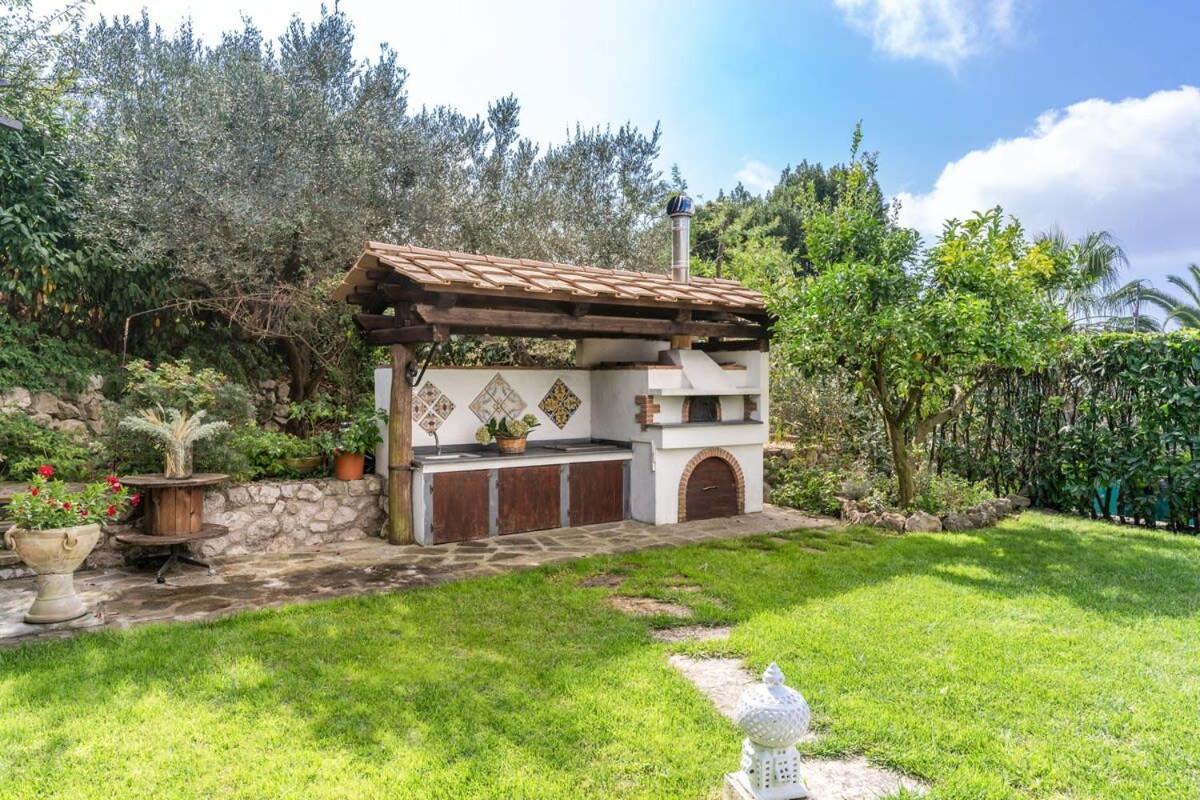 Villa Mimosa Rustic Elegance Views & Pool Маса Лубрензе Екстериор снимка