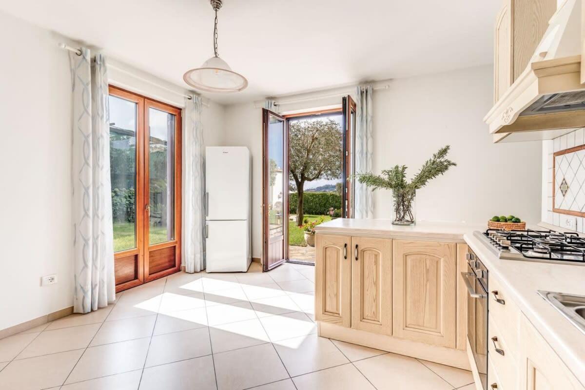 Villa Mimosa Rustic Elegance Views & Pool Маса Лубрензе Екстериор снимка